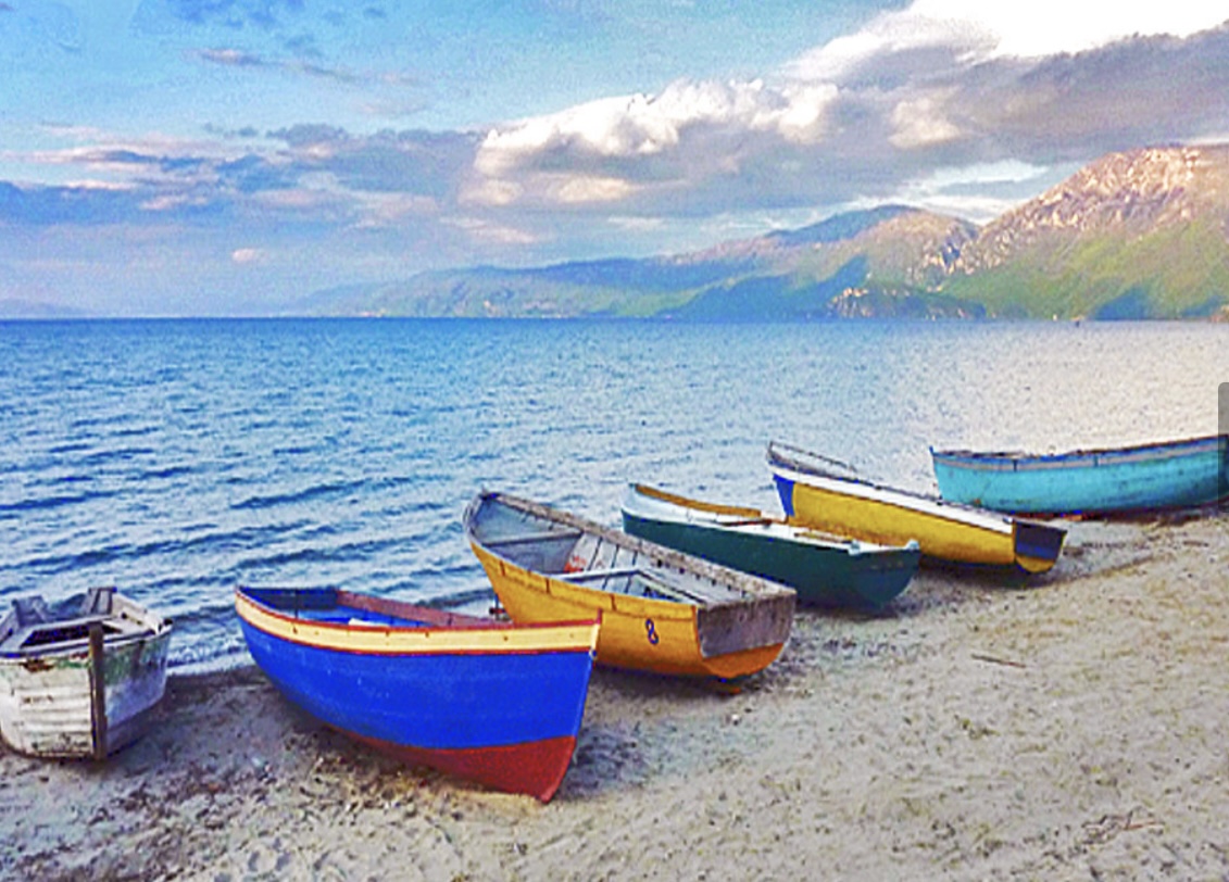 Gjej Forcën Tënde: Një Retreat i Yogas dhe Vetëmbrojtjes pranë Liqenit të Ohrit