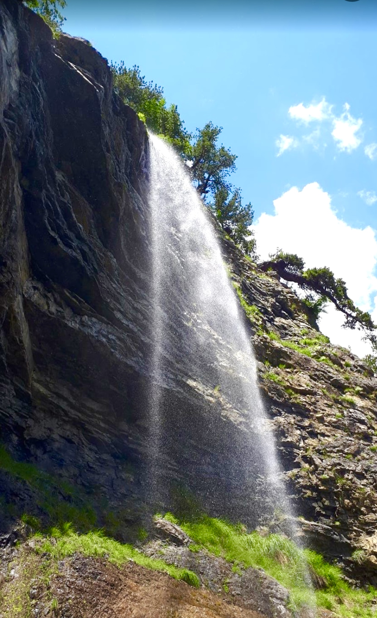 Valbona Bergabenteuer: Wandern und Wellnessübungen für Vitalität